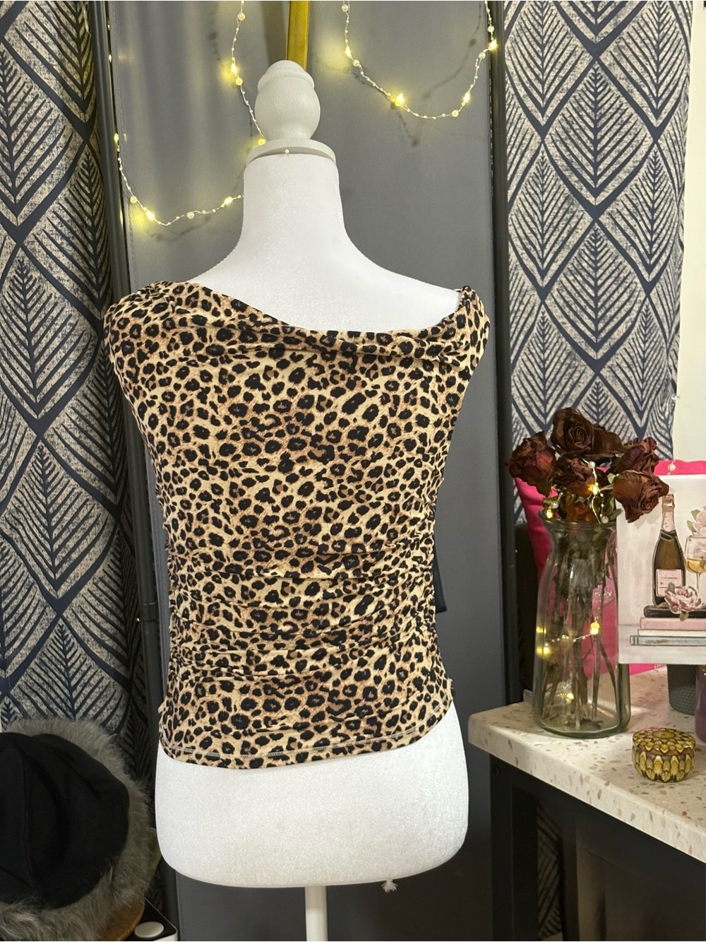 Leopard Print Crop Tank Top
Size Medium - Picture 7 of 17